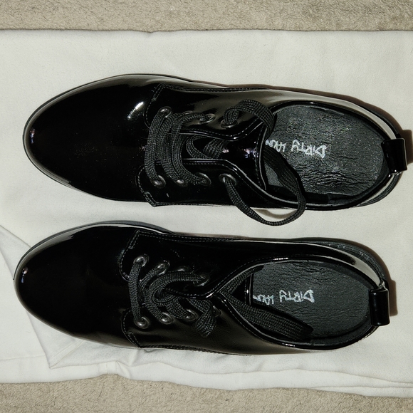 NWOT BLACK PATENT CHUNKY HEELS TIE SHOES - Picture 6 of 9